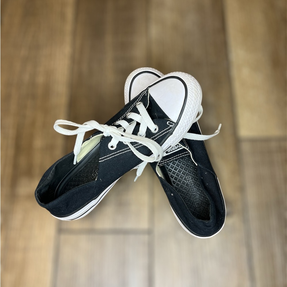 Converse All Star Low Women’s Size 6 Black/White
